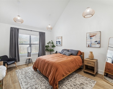4603 Farmer Street - Photo Thumbnail 4