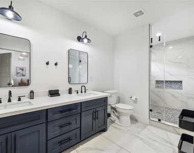 4603 Farmer Street - Photo Thumbnail 5