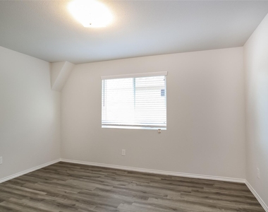 3515 Atascocita Elm Drive - Photo Thumbnail 7