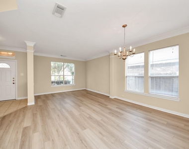 7030 Cornflower Lane - Photo Thumbnail 6