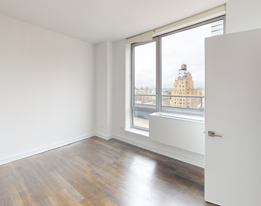 808 Columbus Ave - Photo Thumbnail 3