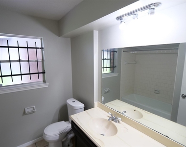 13314 Ensley Wood Drive - Photo Thumbnail 25