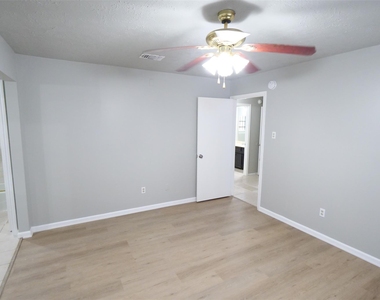 13314 Ensley Wood Drive - Photo Thumbnail 14