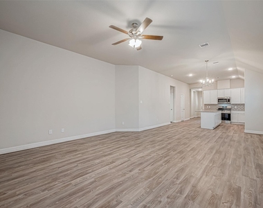 22814 Ephesus Avenue - Photo Thumbnail 6