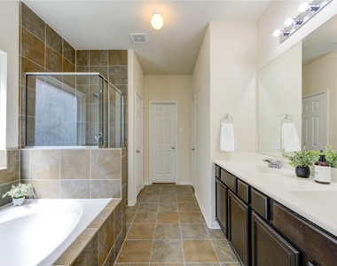 6518 Wilshire Ridge - Photo Thumbnail 20