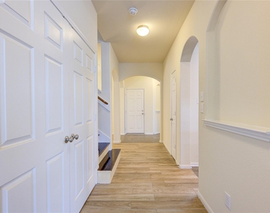 6518 Wilshire Ridge - Photo Thumbnail 3
