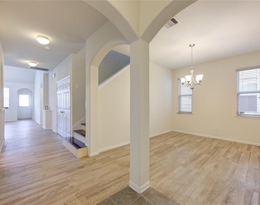 6518 Wilshire Ridge - Photo Thumbnail 5