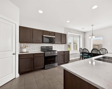 6803 Alamitos Court - Photo Thumbnail 8