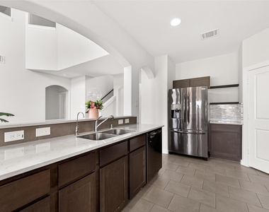 6803 Alamitos Court - Photo Thumbnail 13