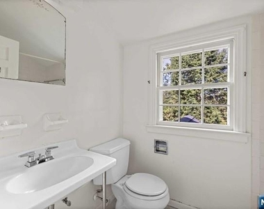 154 N Franklin - Photo Thumbnail 13