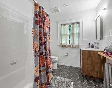 34 Washington - Photo Thumbnail 12