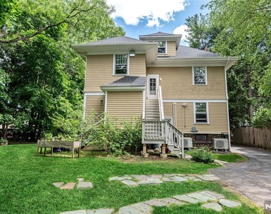 34 Washington - Photo Thumbnail 16