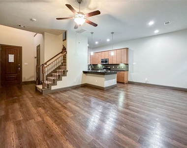 95 Aventura Place - Photo Thumbnail 5