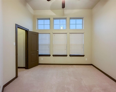 95 Aventura Place - Photo Thumbnail 19