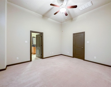 95 Aventura Place - Photo Thumbnail 27
