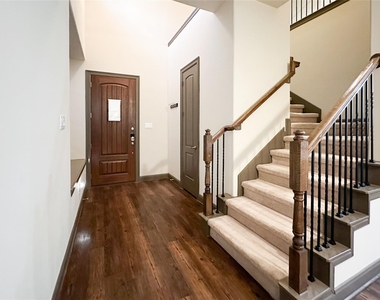 95 Aventura Place - Photo Thumbnail 3