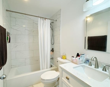 99 Teaneck - Photo Thumbnail 6