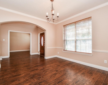 5510 Spring Blossom Court - Photo Thumbnail 6