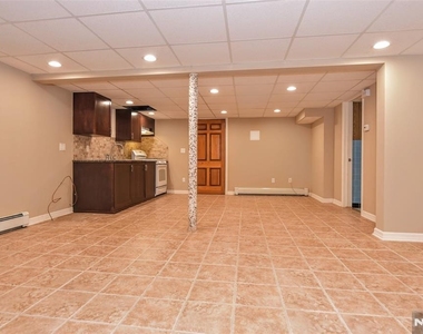 24 Maple - Photo Thumbnail 28