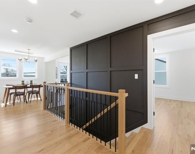 304 Delawanna - Photo Thumbnail 1