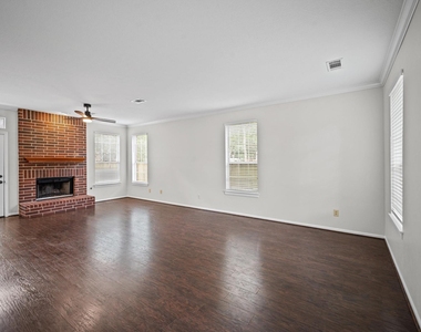 7 Grey Birch Place - Photo Thumbnail 8