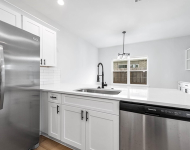 785 Fortune Street - Photo Thumbnail 9