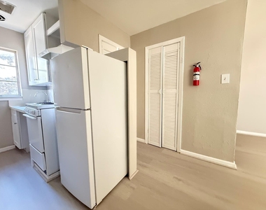 2501 Yoakum Boulevard - Photo Thumbnail 15
