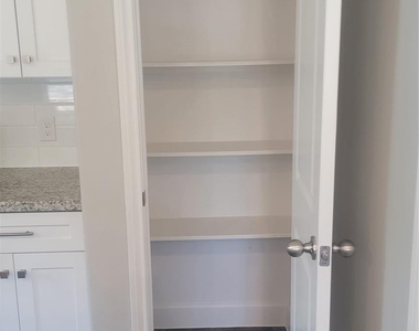 10108 Barberry Street - Photo Thumbnail 3