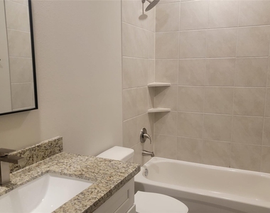 10108 Barberry Street - Photo Thumbnail 7