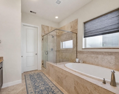 705 Delano Street - Photo Thumbnail 29