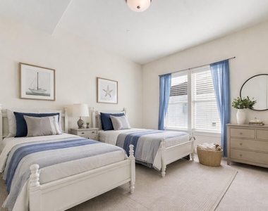 705 Delano Street - Photo Thumbnail 31