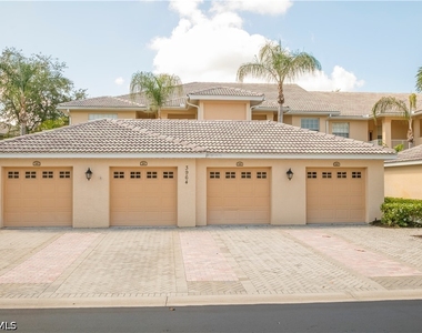 3964 Bishopwood Court E - Photo Thumbnail 14