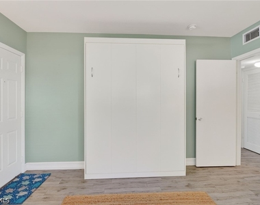 421 12th Avenue S - Photo Thumbnail 17