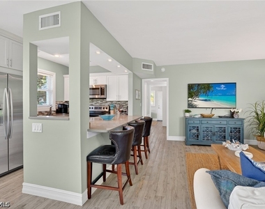 421 12th Avenue S - Photo Thumbnail 1