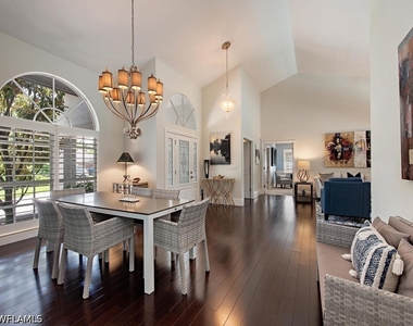 712 Shadow Lake Lane - Photo Thumbnail 6
