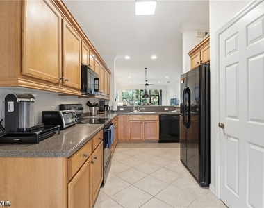 12040 Matera Lane - Photo Thumbnail 18