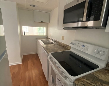 5294 Treetops Drive - Photo Thumbnail 5