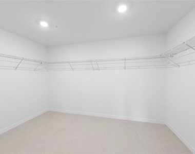 17244 Cantu Court - Photo Thumbnail 6