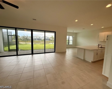 20885 Thistle Leaf Lane - Photo Thumbnail 3