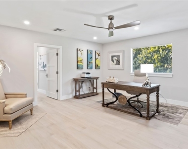 440 Kings Town Drive - Photo Thumbnail 17