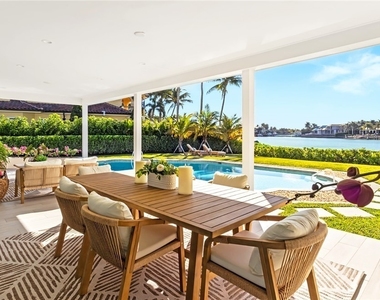 440 Kings Town Drive - Photo Thumbnail 3
