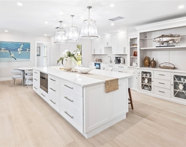 440 Kings Town Drive - Photo Thumbnail 12