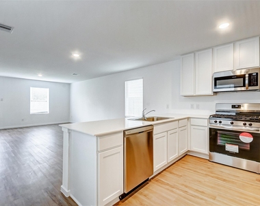 21535 Carosella Drive - Photo Thumbnail 5