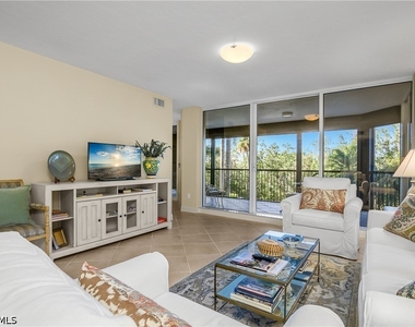 7225 Pelican Bay Boulevard - Photo Thumbnail 4