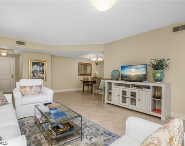 7225 Pelican Bay Boulevard - Photo Thumbnail 7
