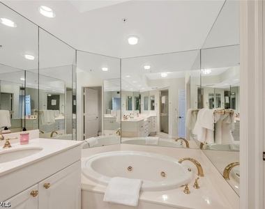 7225 Pelican Bay Boulevard - Photo Thumbnail 20