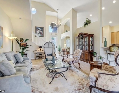 1041 Jardin Drive - Photo Thumbnail 3