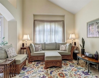 1041 Jardin Drive - Photo Thumbnail 6