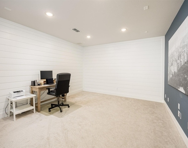 2331 Russett Forest Drive - Photo Thumbnail 13