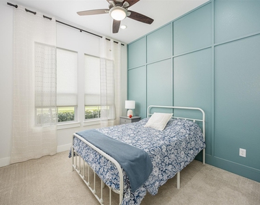 2331 Russett Forest Drive - Photo Thumbnail 10